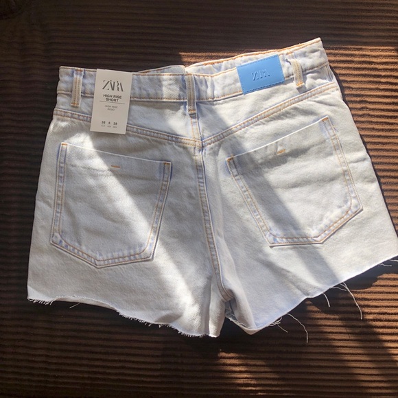High waisted Jean shorts - Picture 6 of 8